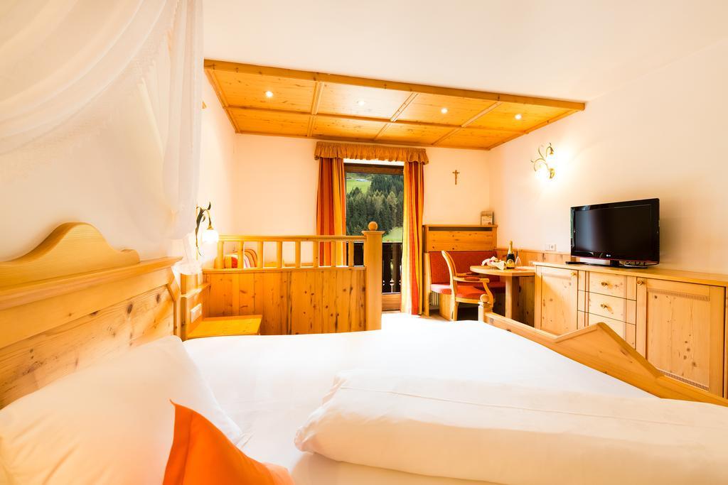 Berghotel ราชีเนส ห้อง รูปภาพ